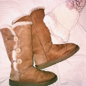 👢❄️TALL TAN BUTTON UP UGG BOOTS❄️👢